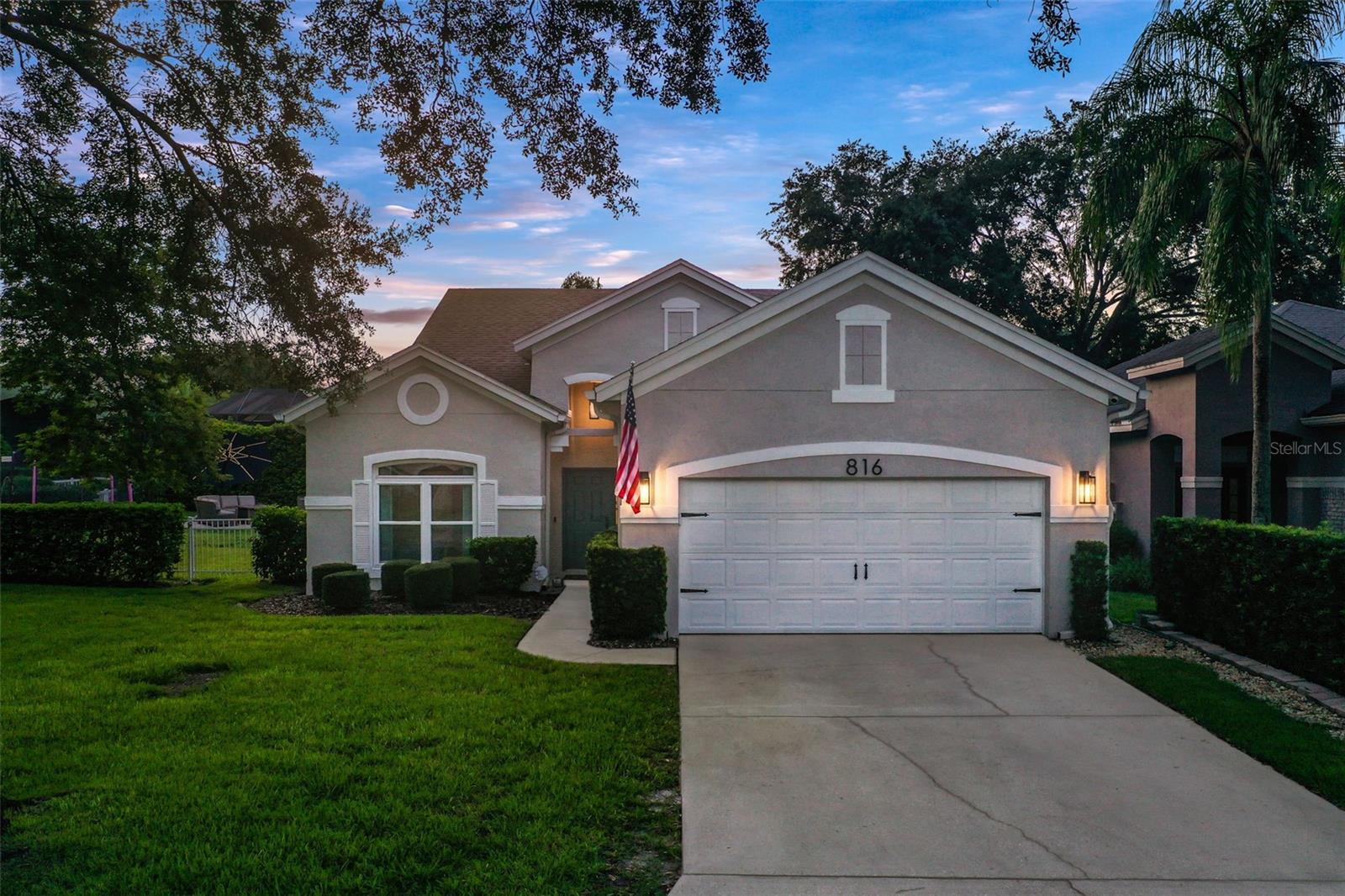 Image 11 of 32 For 816 Lakeworth Circle