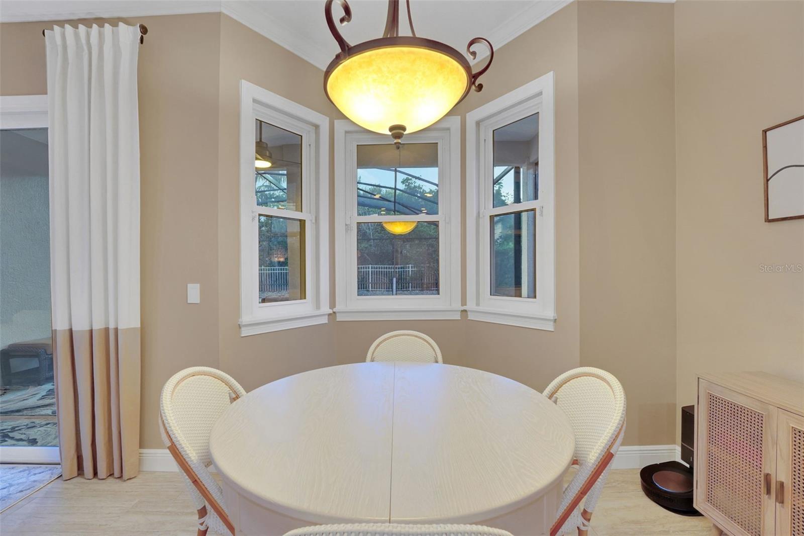 Image 19 of 32 For 816 Lakeworth Circle