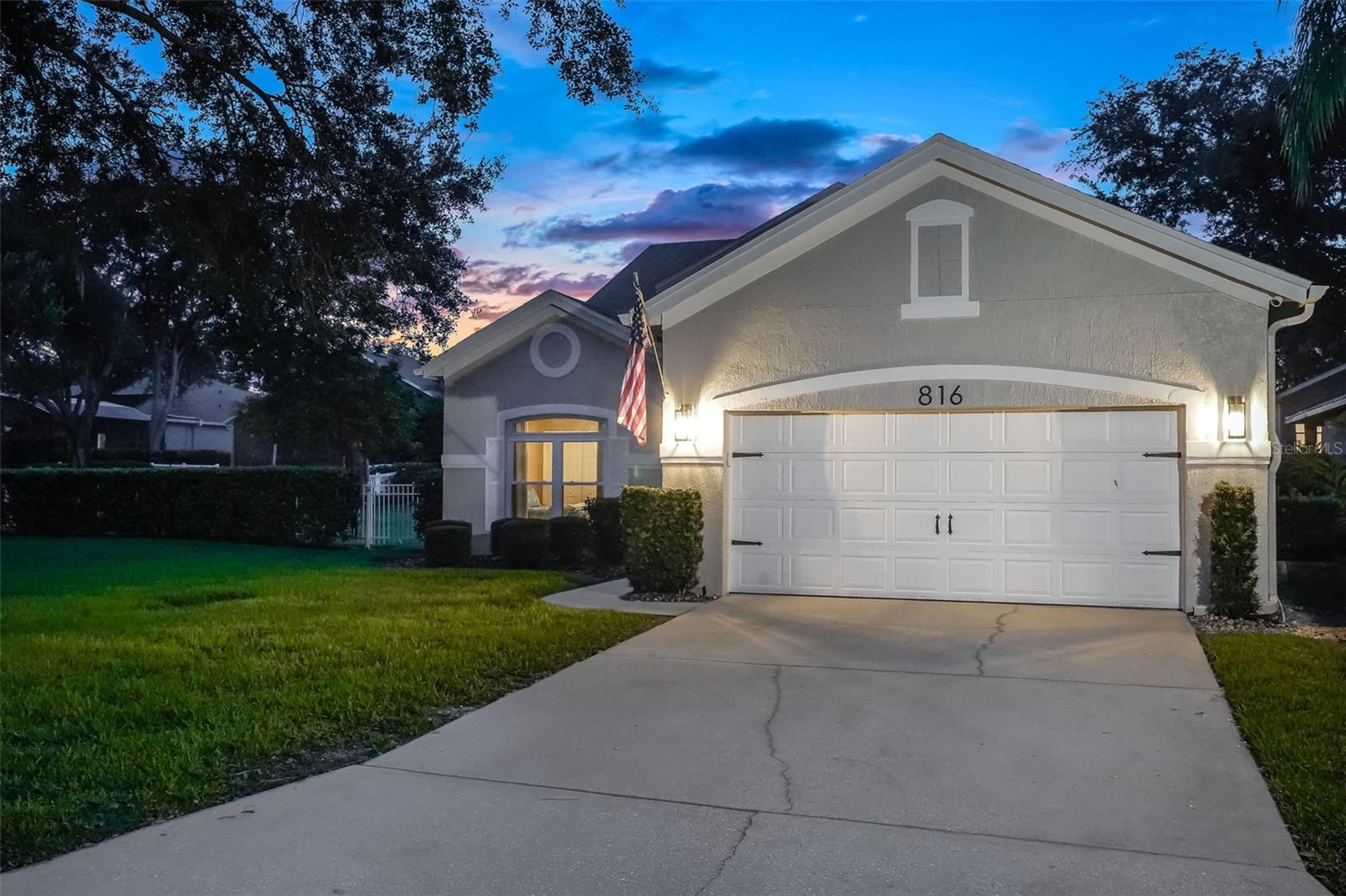 Image 31 of 32 For 816 Lakeworth Circle