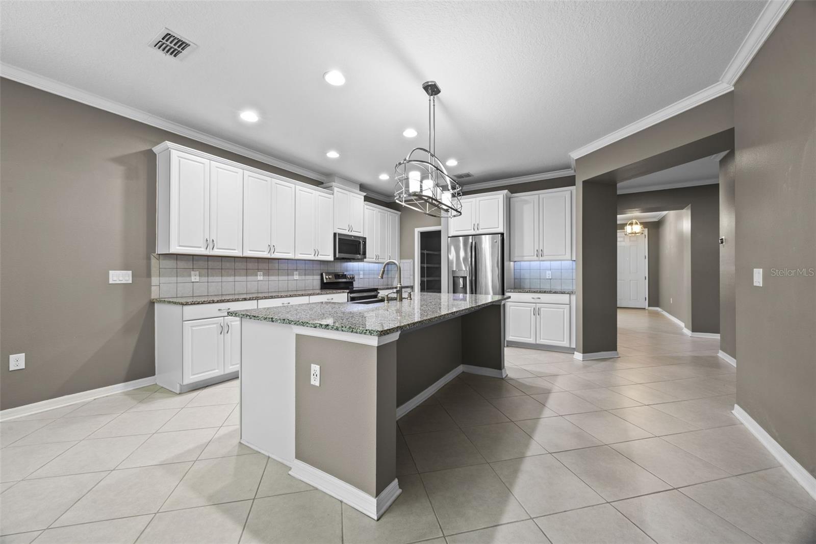 Image 16 of 67 For 2530 Domenico Paul Way