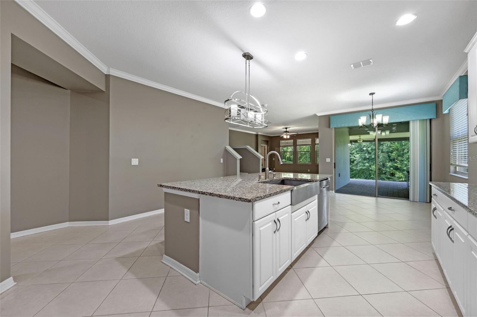 Image 17 of 67 For 2530 Domenico Paul Way