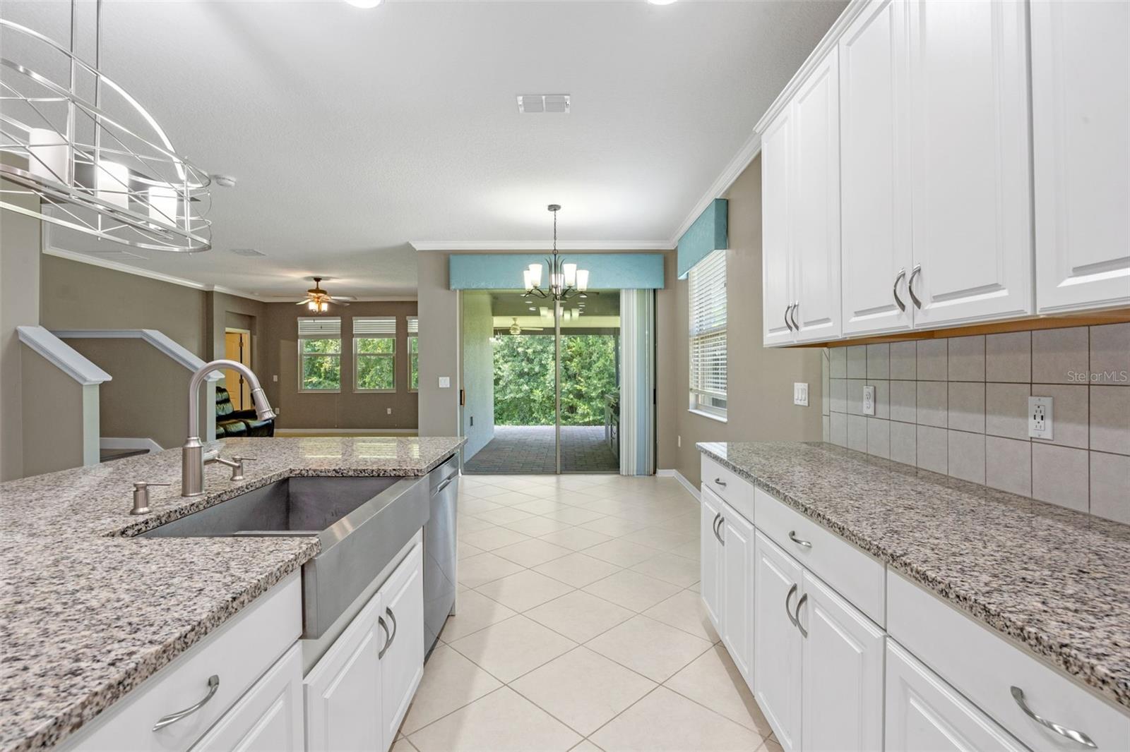 Image 19 of 67 For 2530 Domenico Paul Way
