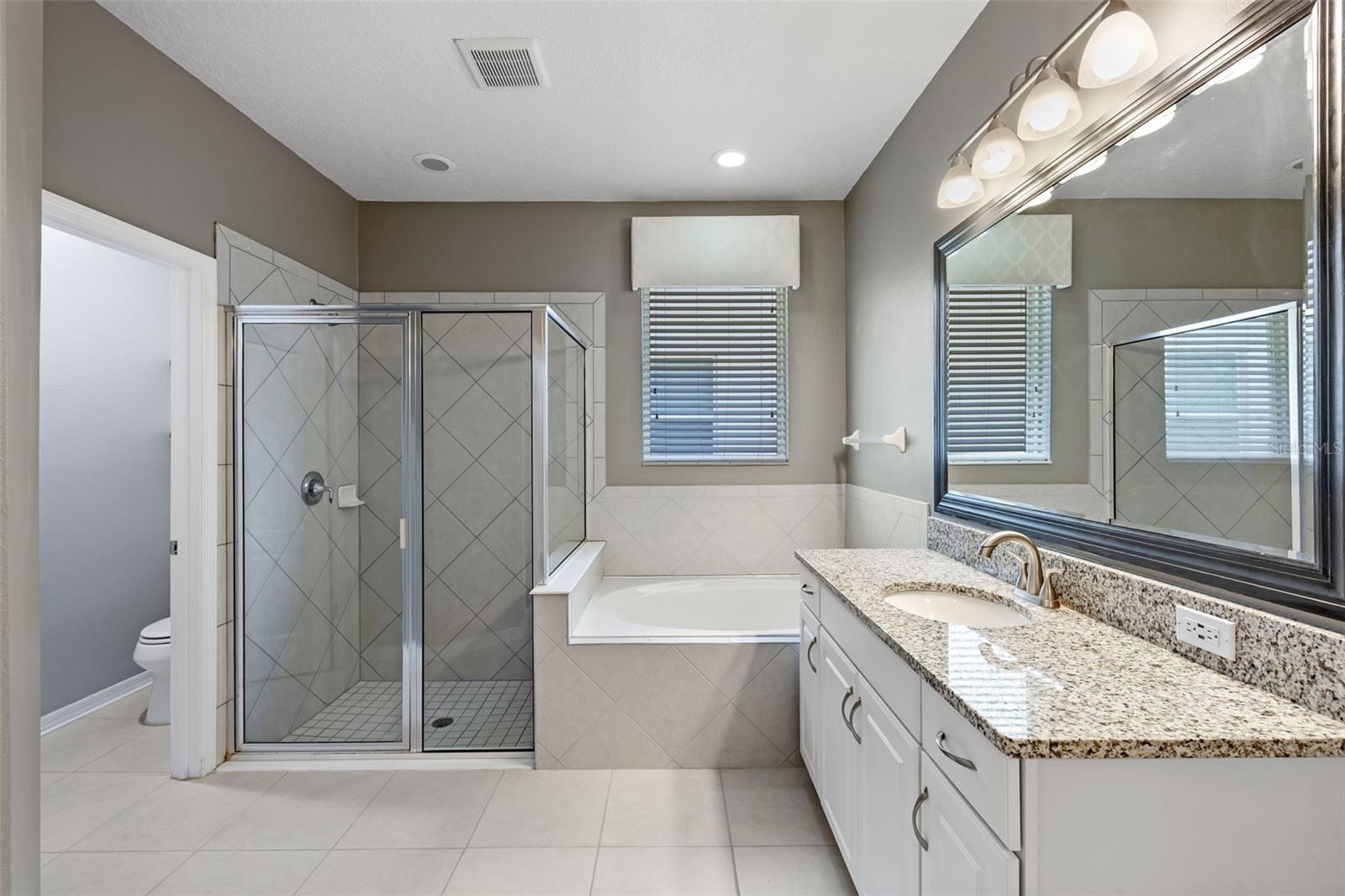Image 29 of 67 For 2530 Domenico Paul Way