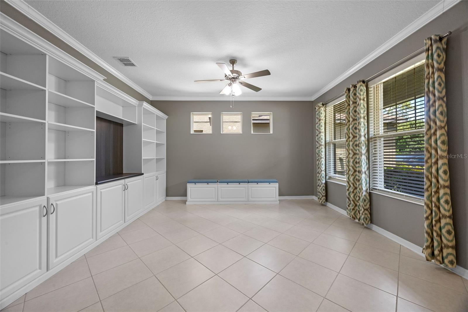 Image 6 of 67 For 2530 Domenico Paul Way