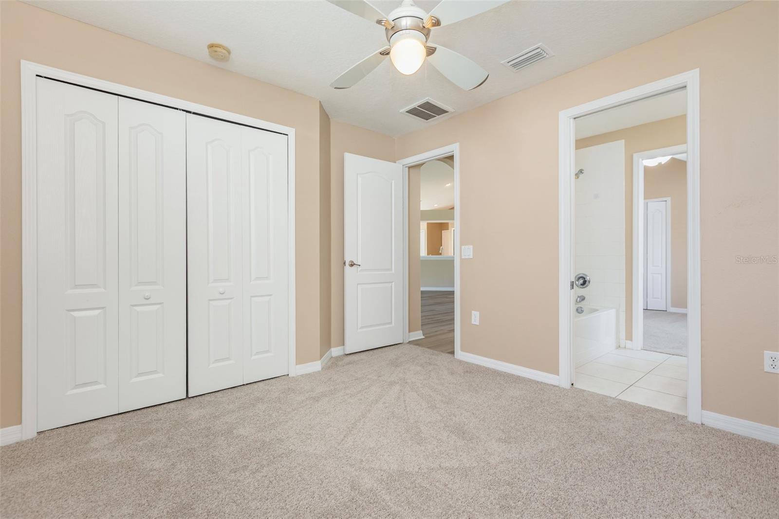 Image 17 of 28 For 8214 Carriage Pointe Drive