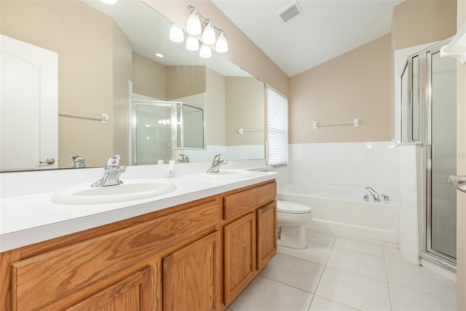 Image 18 of 28 For 8214 Carriage Pointe Drive
