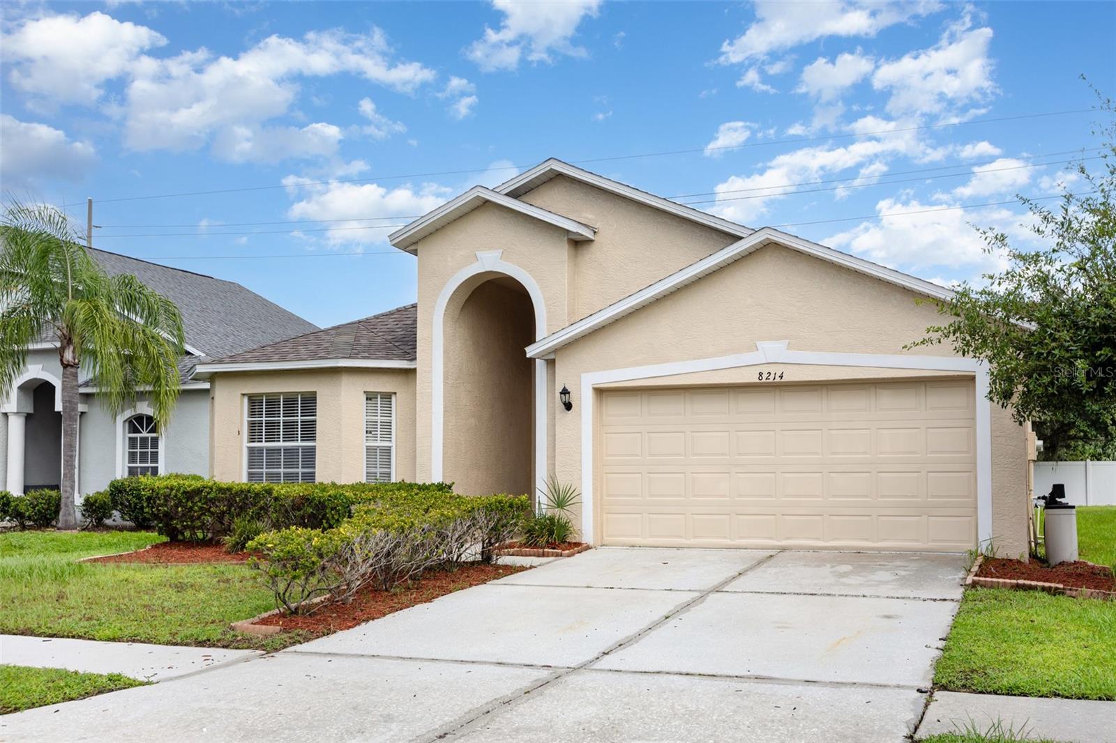 Image 4 of 28 For 8214 Carriage Pointe Drive