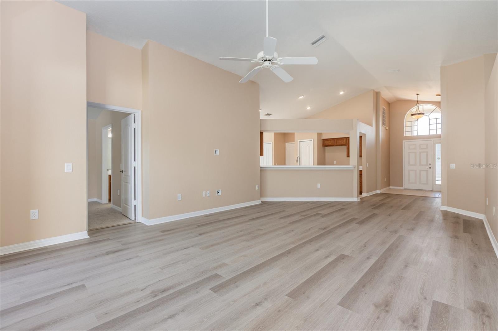Image 5 of 28 For 8214 Carriage Pointe Drive