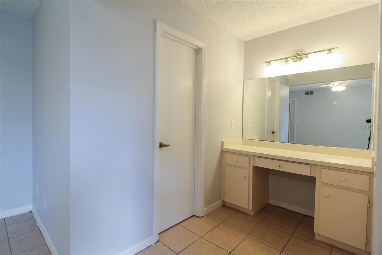 Image 7 of 17 For 1238 Angeline Avenue