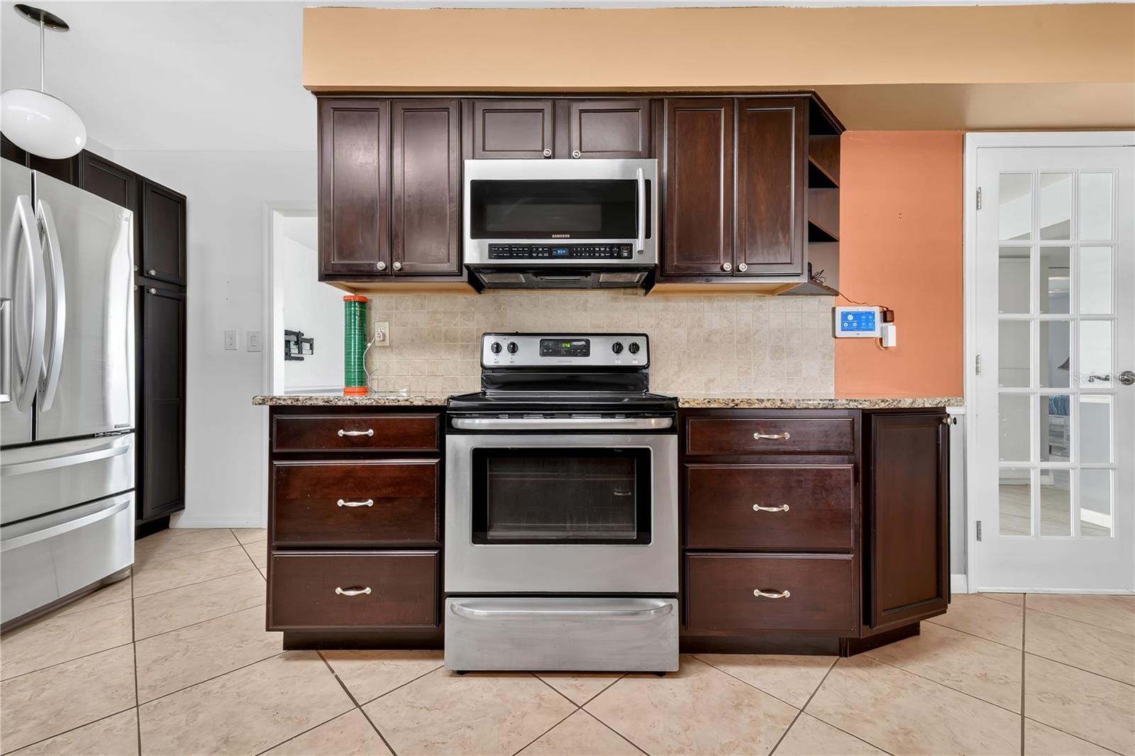 Image 11 of 37 For 1207 Simmons Way