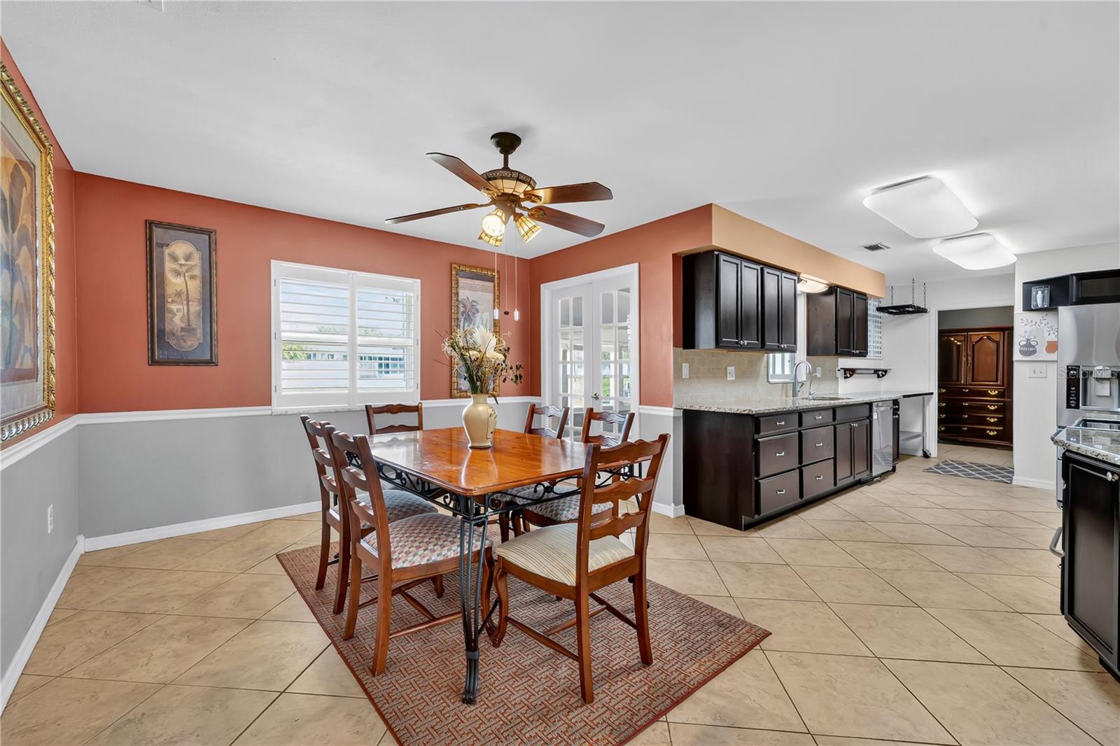 Image 14 of 37 For 1207 Simmons Way