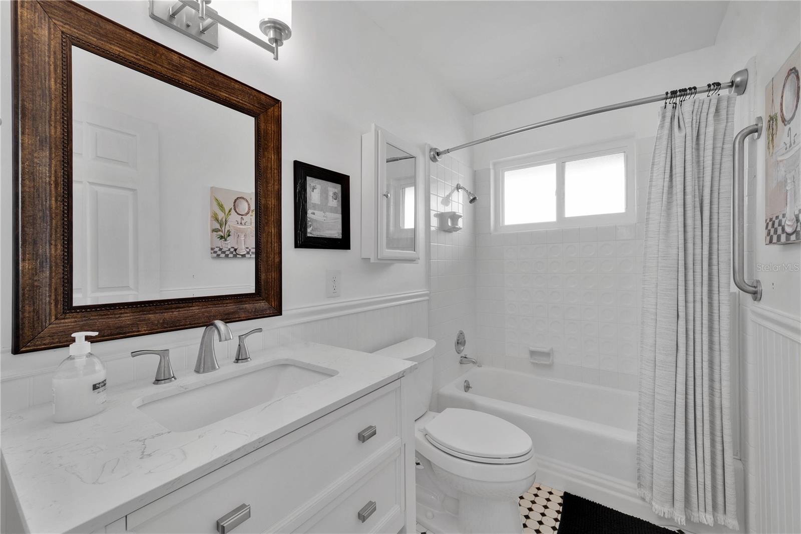 Image 18 of 37 For 1207 Simmons Way