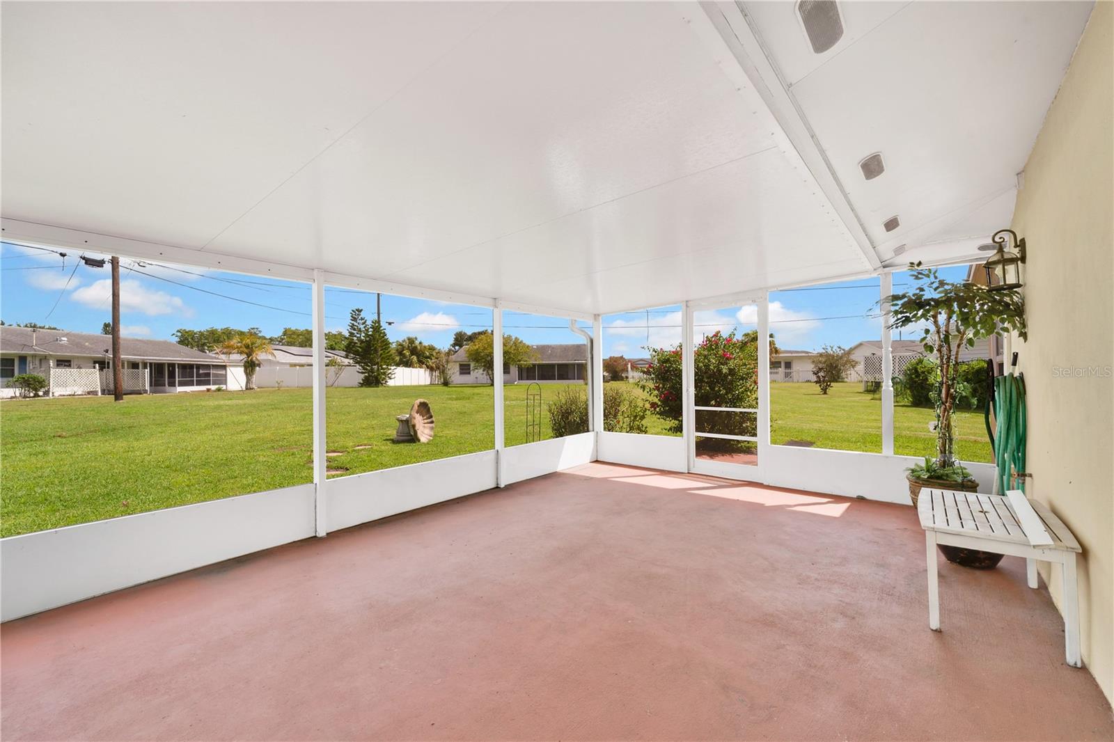 Image 23 of 37 For 1207 Simmons Way