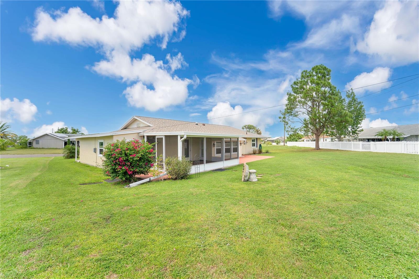 Image 30 of 37 For 1207 Simmons Way