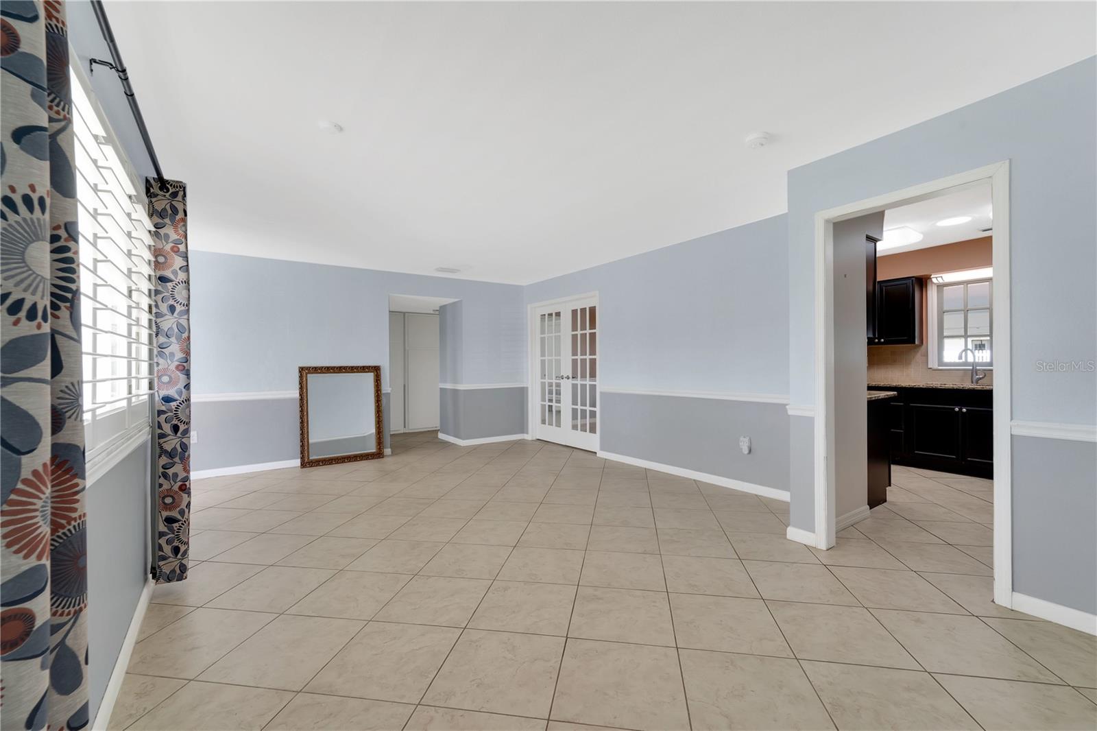 Image 6 of 37 For 1207 Simmons Way