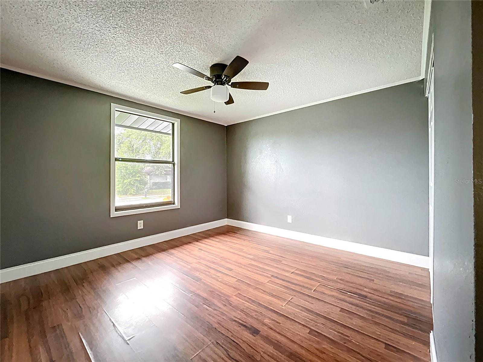 Image 34 of 41 For 722 Eagle Avenue