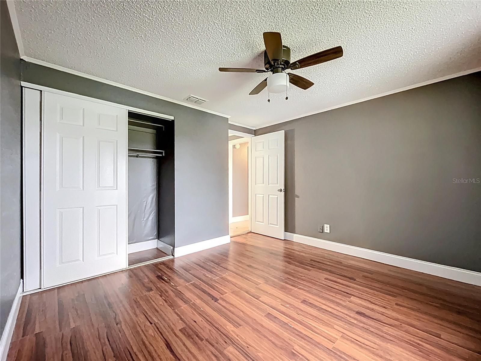 Image 39 of 41 For 722 Eagle Avenue