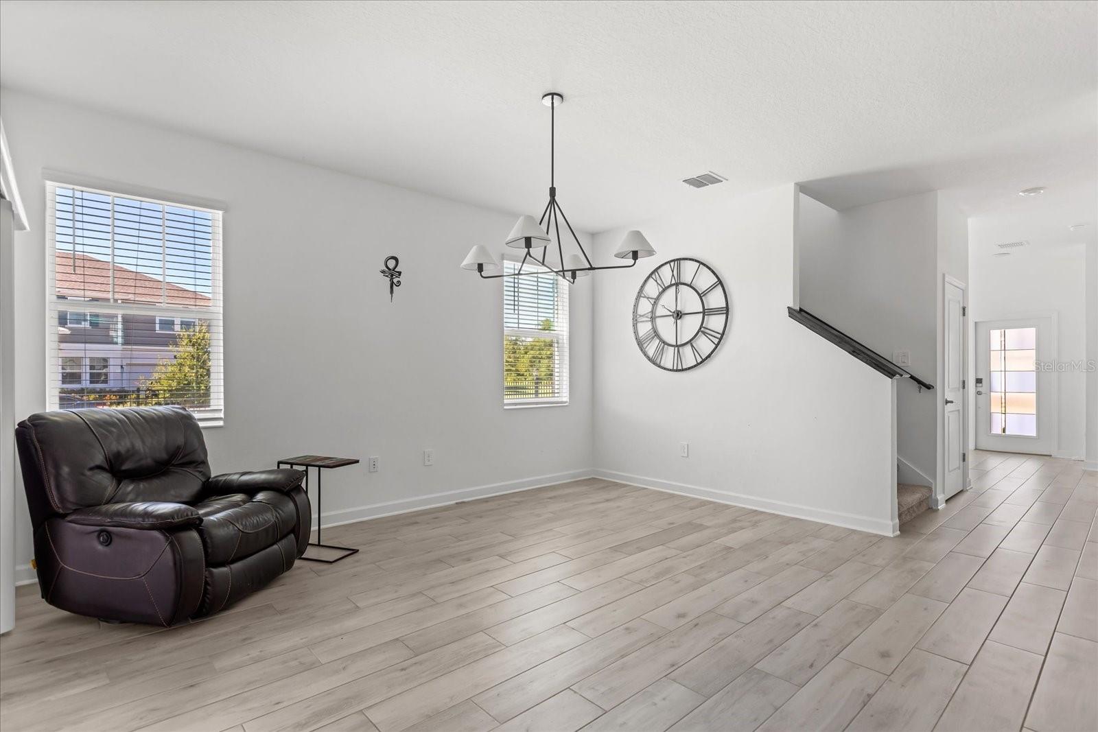 Image 18 of 68 For 11281 Lore Way