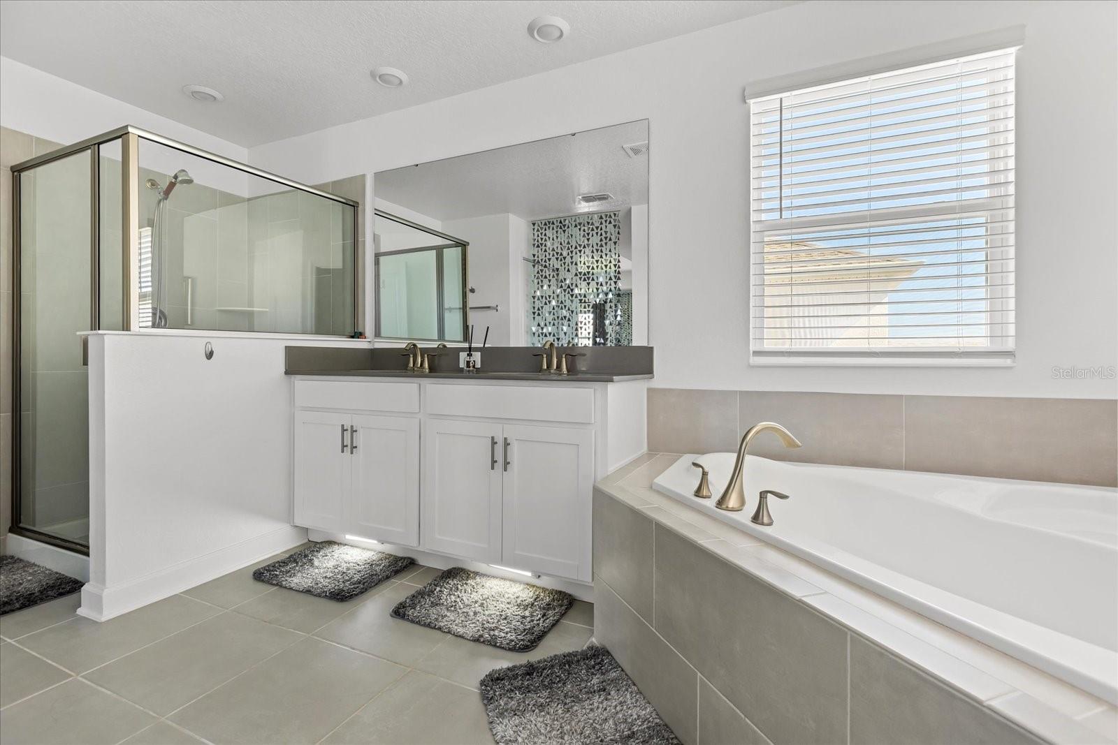 Image 34 of 68 For 11281 Lore Way