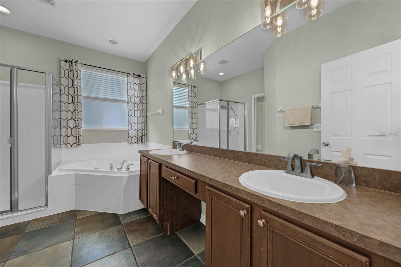 Image 17 of 30 For 14321 Viburnum Lane