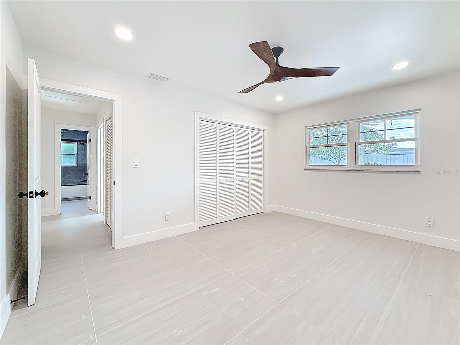 Listing photo id 28 for 4219 Helena Street Ne