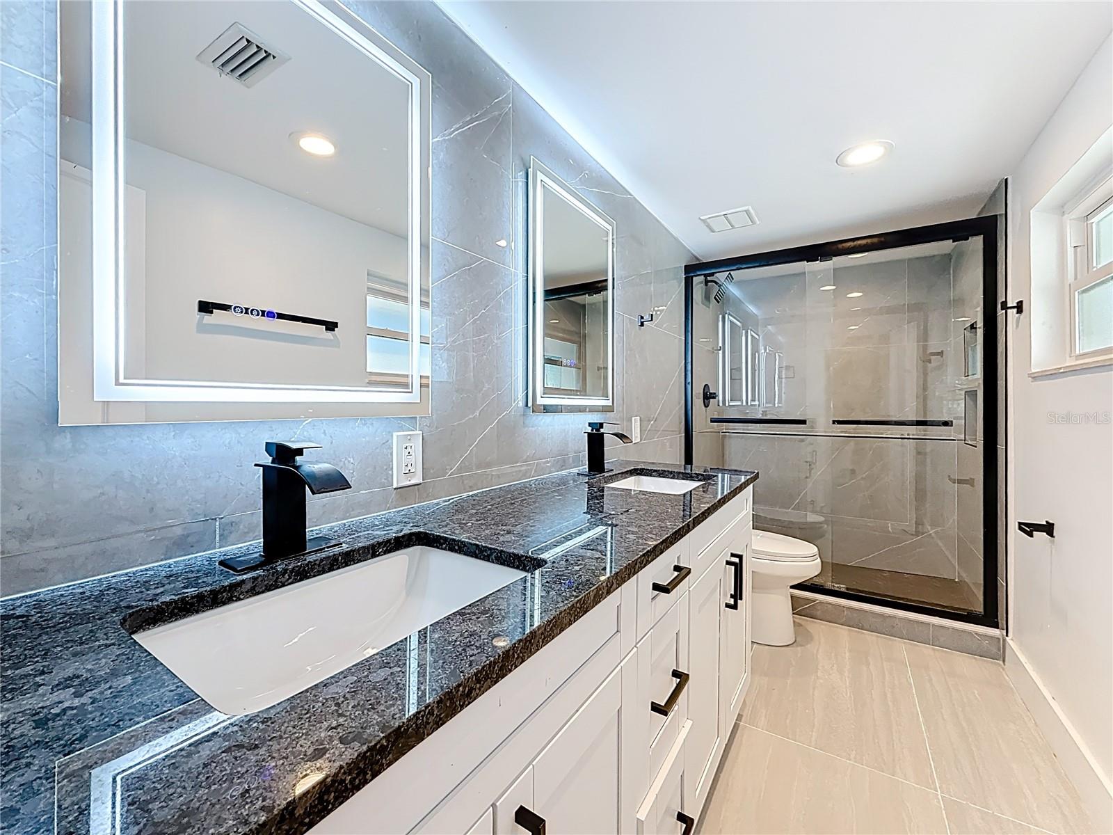 Listing photo id 39 for 4219 Helena Street Ne