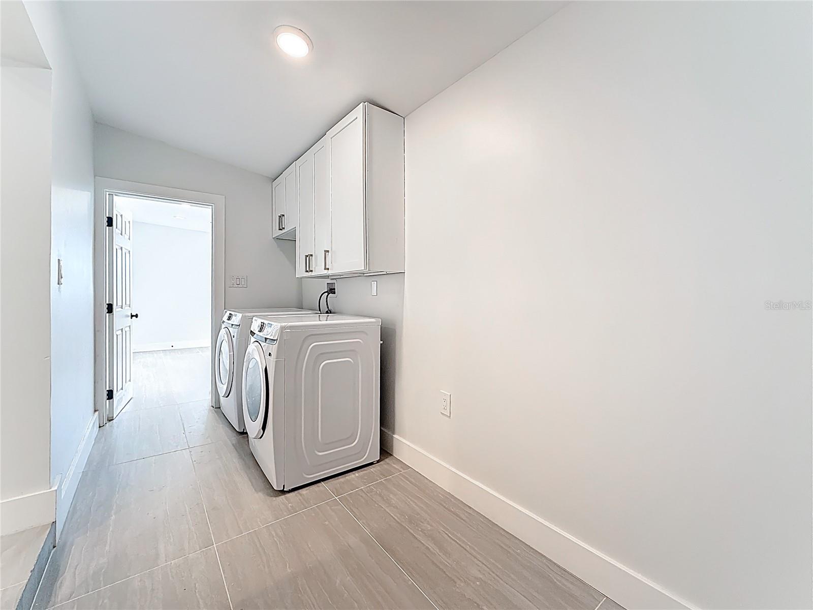 Listing photo id 42 for 4219 Helena Street Ne