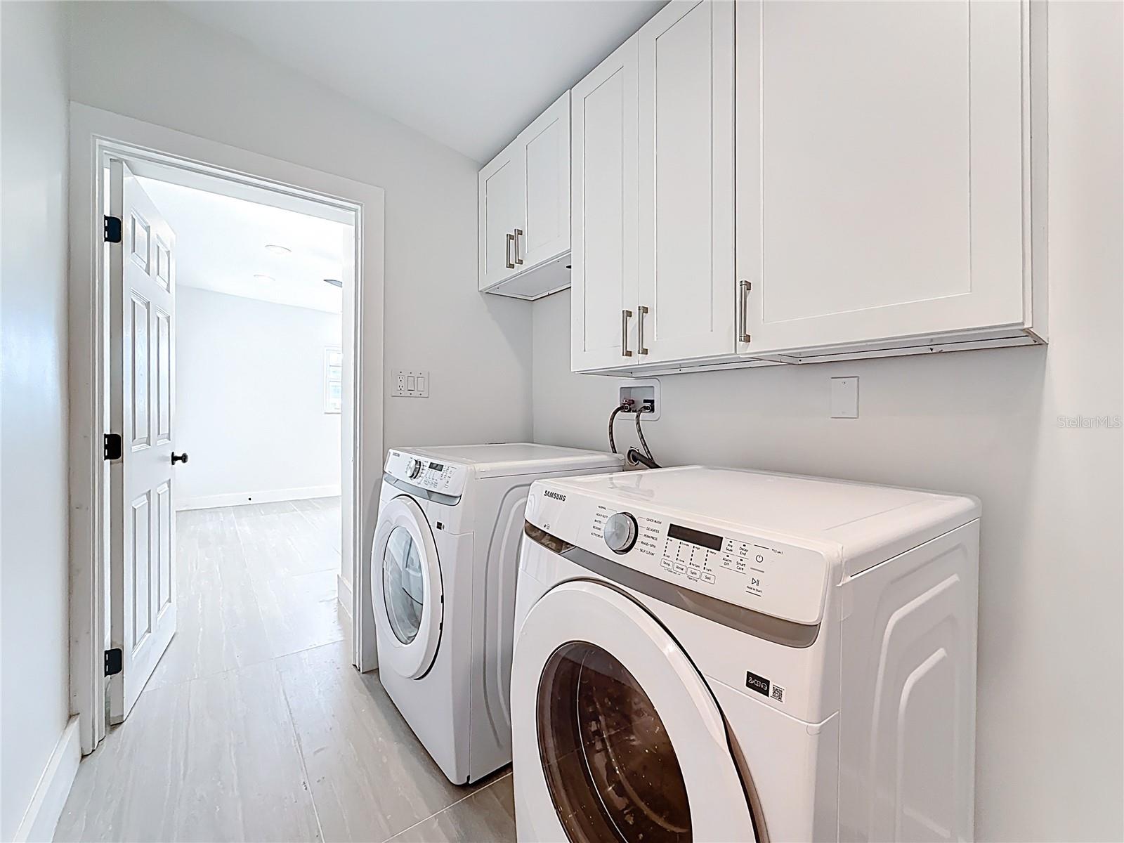 Listing photo id 43 for 4219 Helena Street Ne
