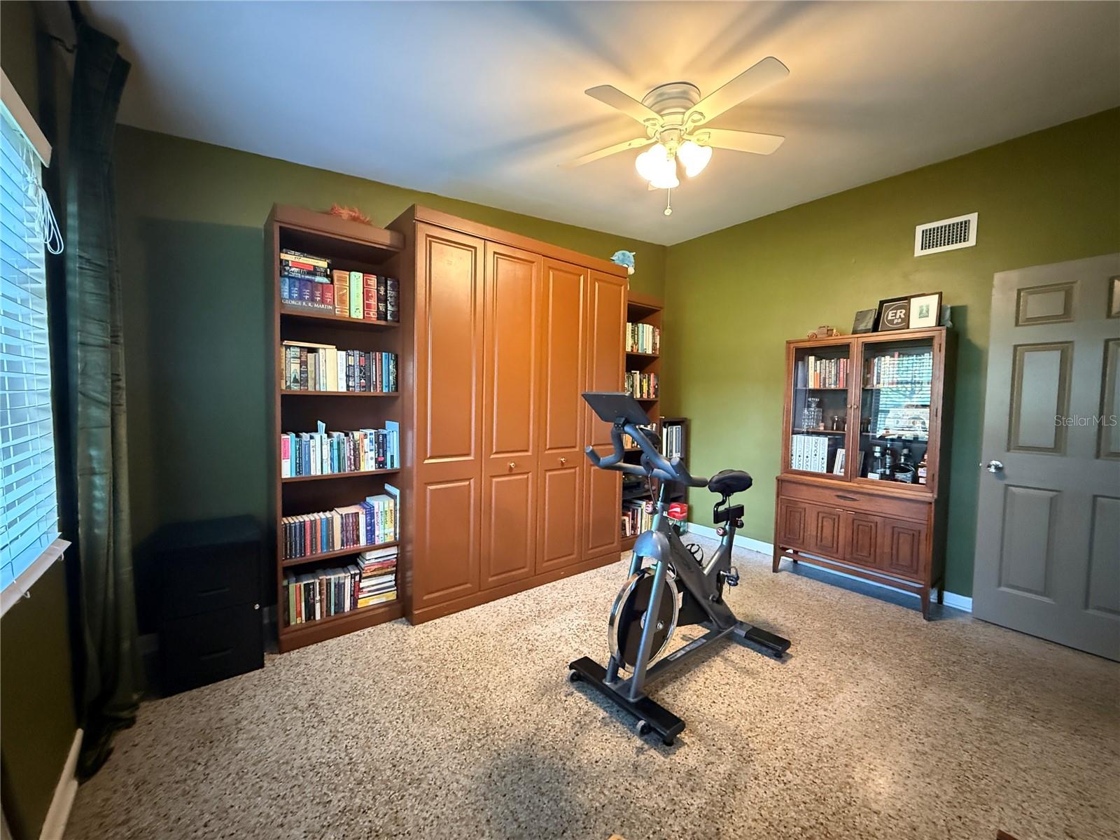 Image 15 of 22 For 712 Malone Drive