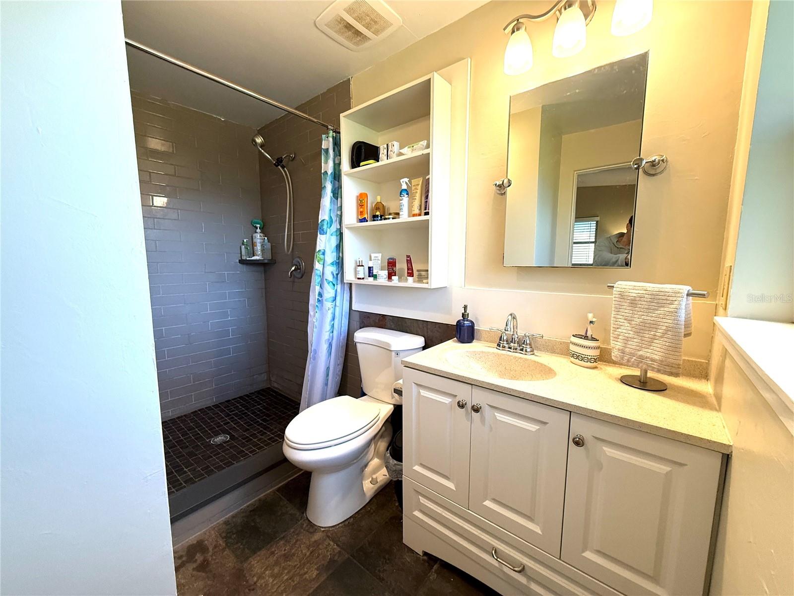 Image 18 of 22 For 712 Malone Drive