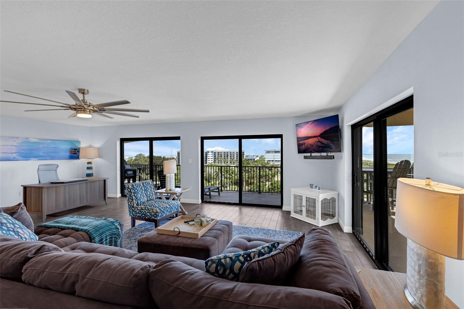 Image 16 of 46 For 3170 Atlantic Avenue 708