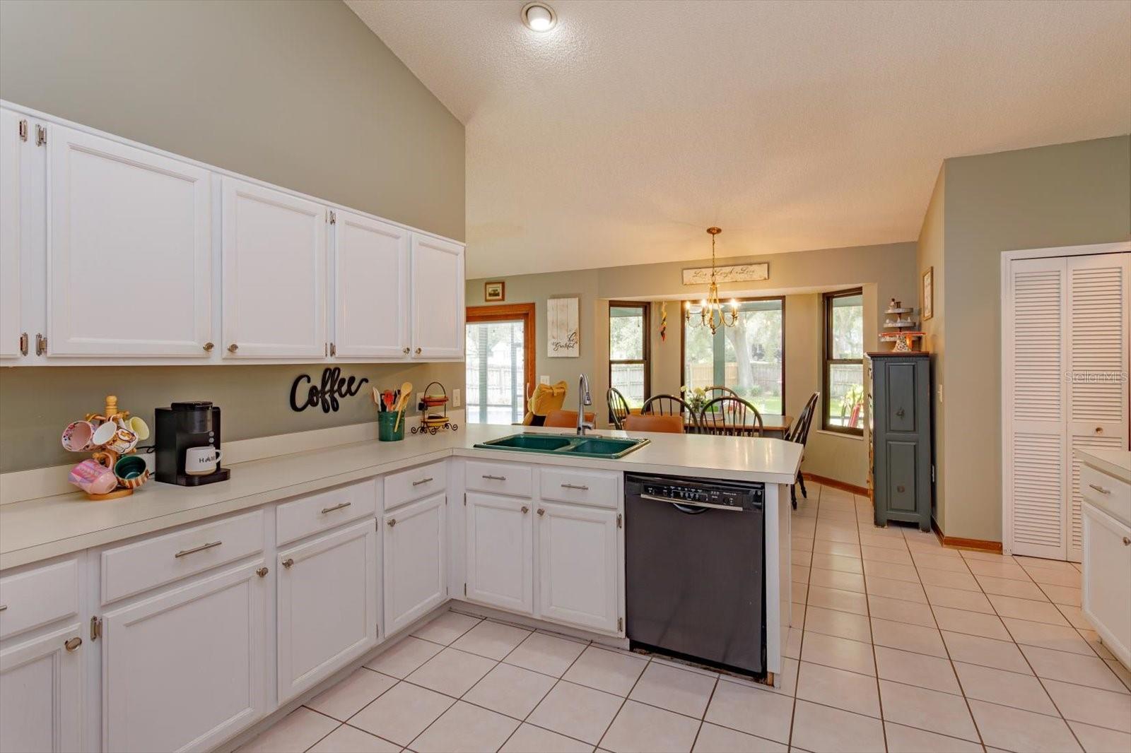 Image 10 of 28 For 1578 Ridge Lake Circle