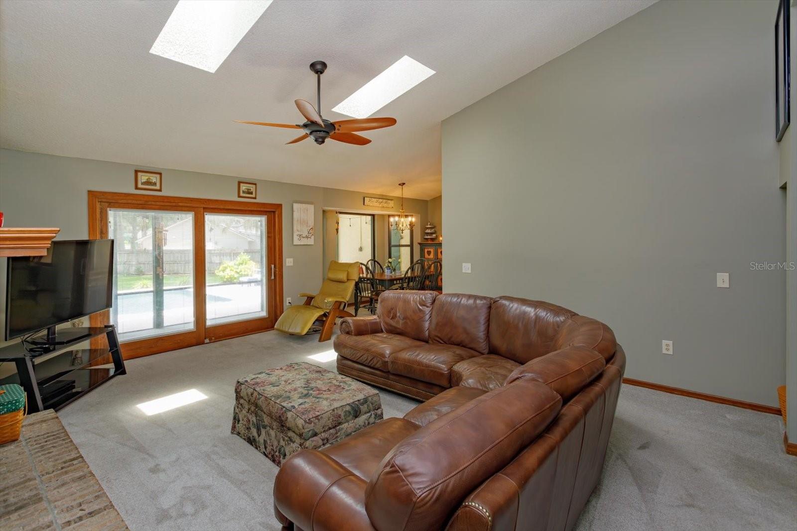 Image 8 of 28 For 1578 Ridge Lake Circle