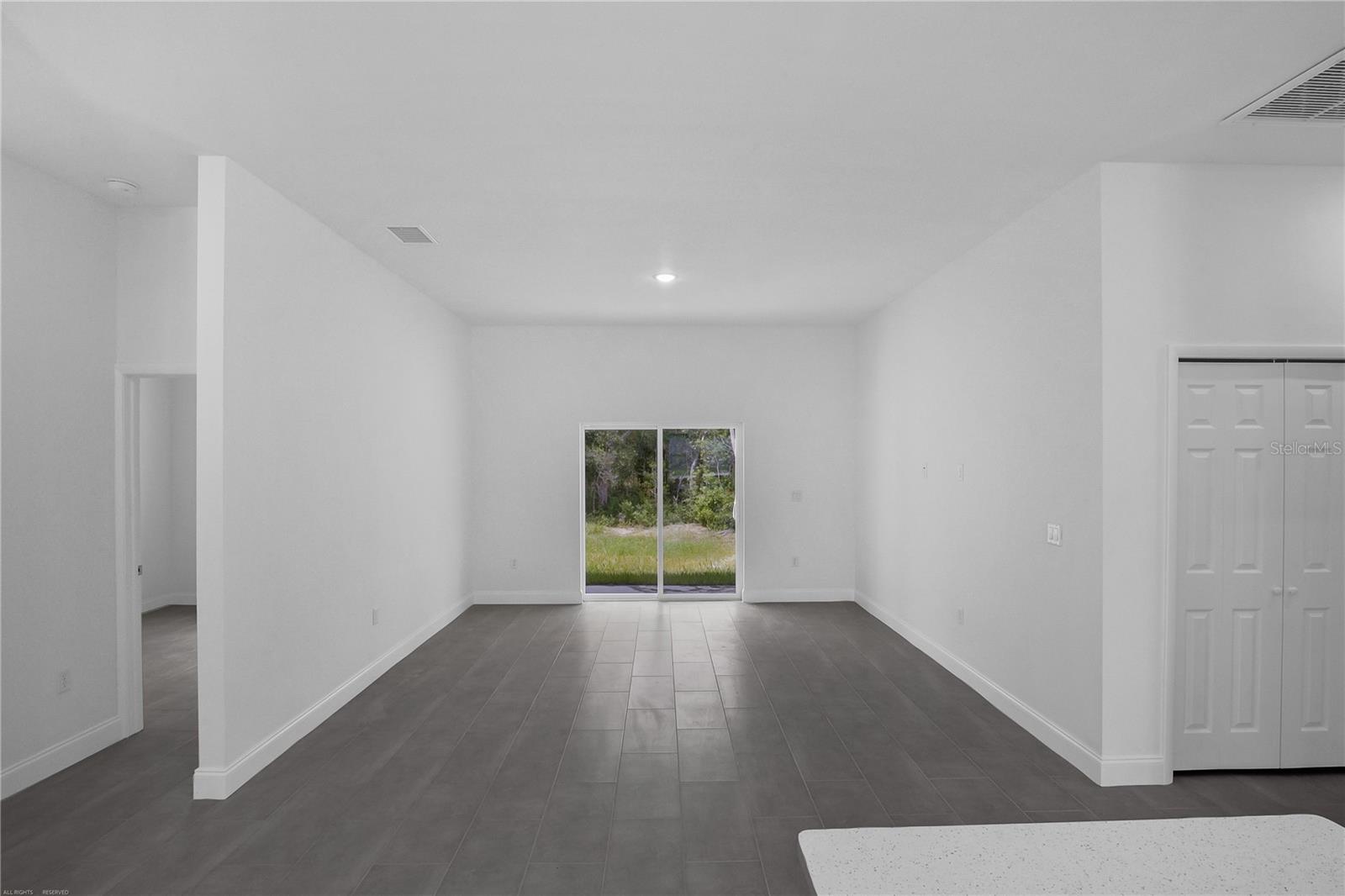 Image 18 of 48 For 21723 Beach Boulevard