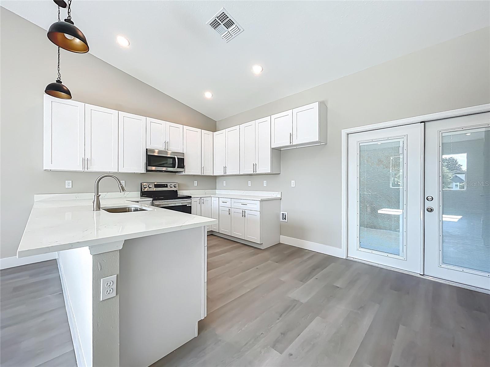 Image 15 of 45 For 11511 Lake Drive