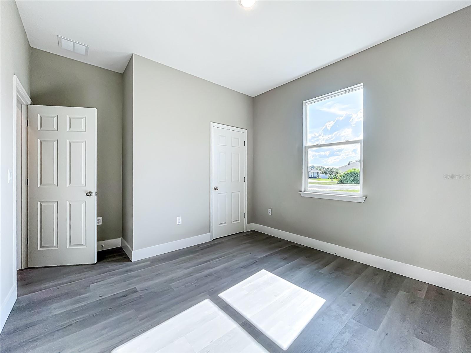 Image 34 of 45 For 11511 Lake Drive