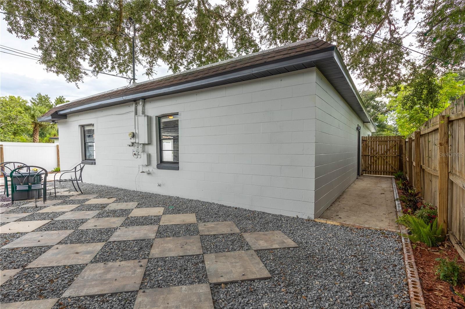Image 21 of 21 For 4414 Lake Lawne Avenue