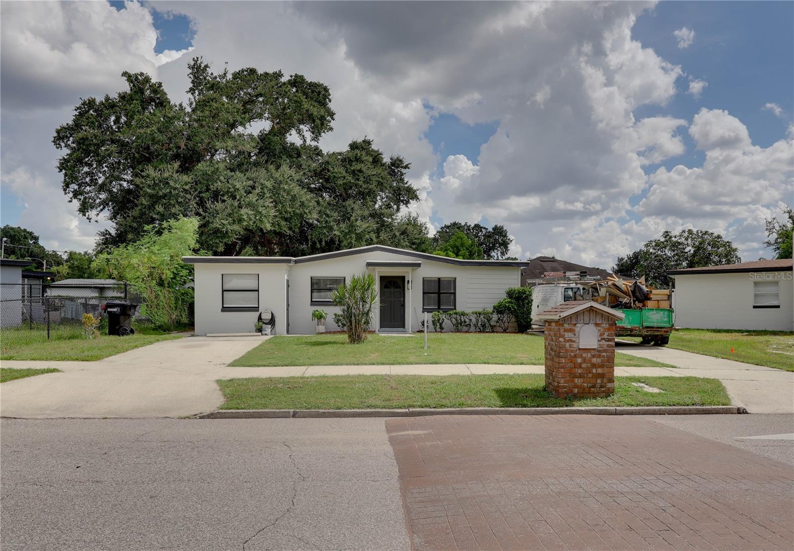 Image 27 of 31 For 4414 Lake Lawne Avenue