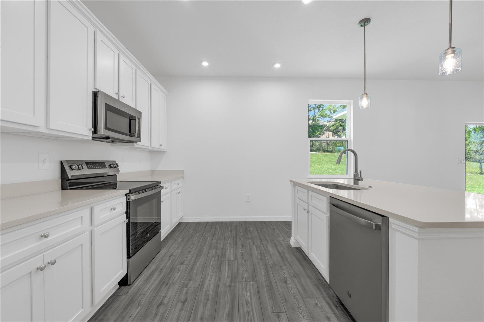 Image 11 of 55 For 105 Brookshire Avenue
