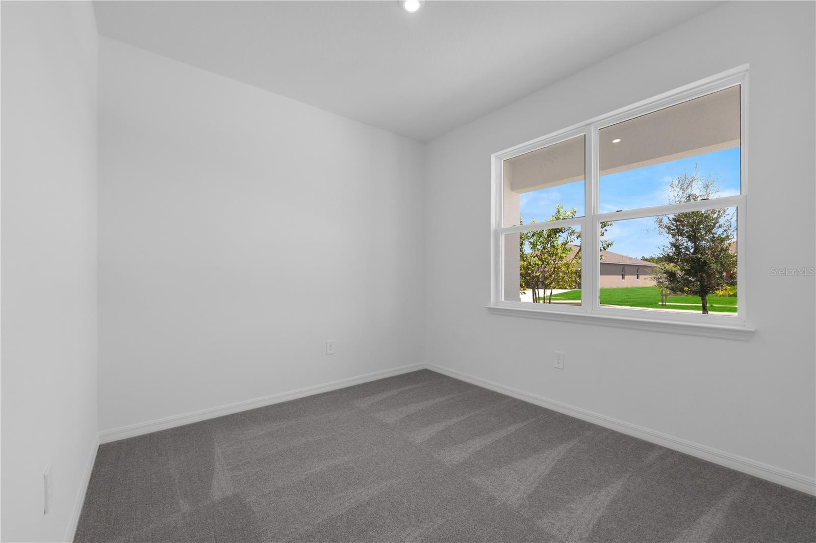 Image 15 of 55 For 105 Brookshire Avenue
