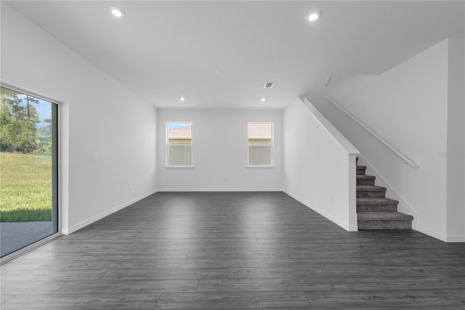 Image 4 of 55 For 105 Brookshire Avenue