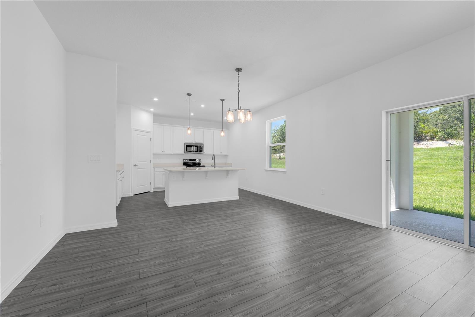 Image 7 of 55 For 105 Brookshire Avenue
