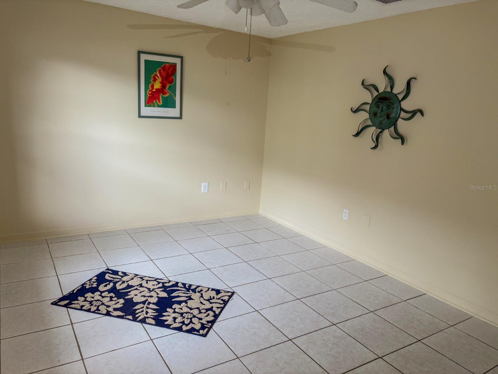Image 7 of 9 For 840 Center Avenue 190