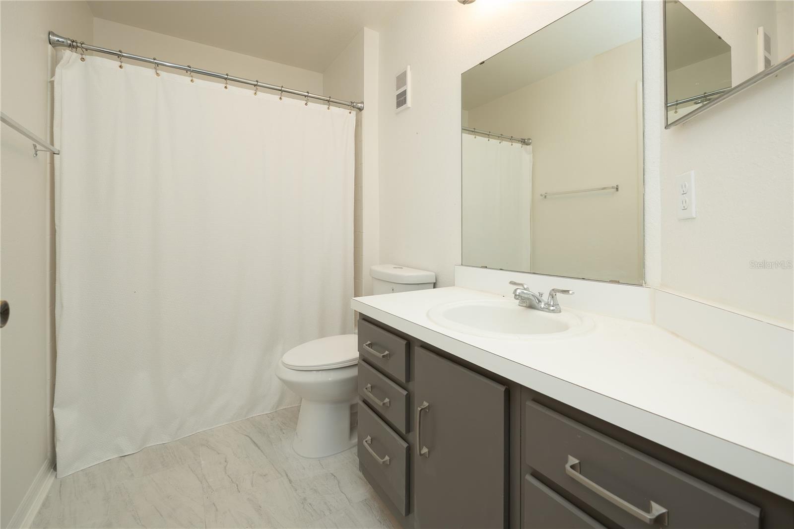 Image 10 of 13 For 7230 Westpointe Boulevard 1233