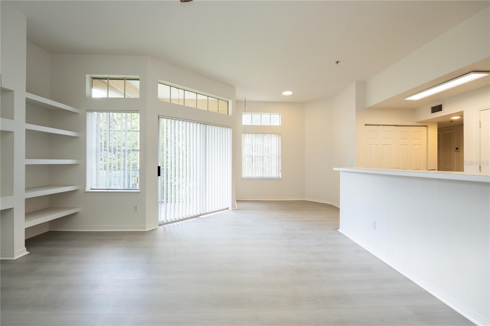 Image 3 of 13 For 7230 Westpointe Boulevard 1233