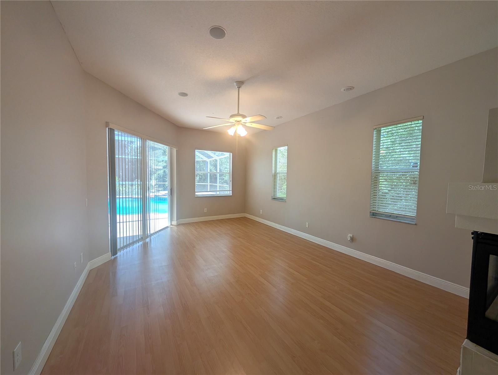 Image 10 of 31 For 10411 Riverburn Drive