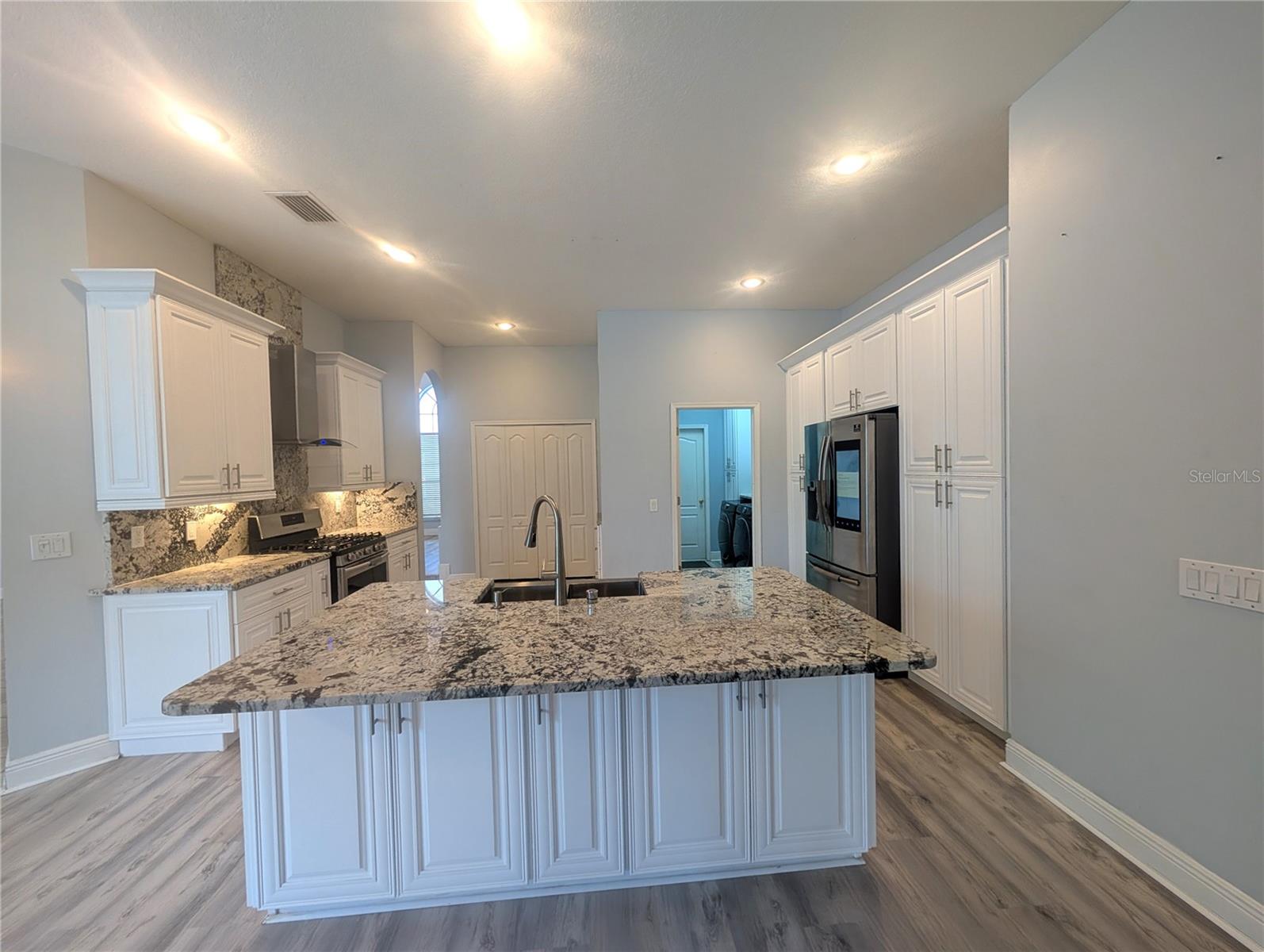 Image 18 of 31 For 10411 Riverburn Drive