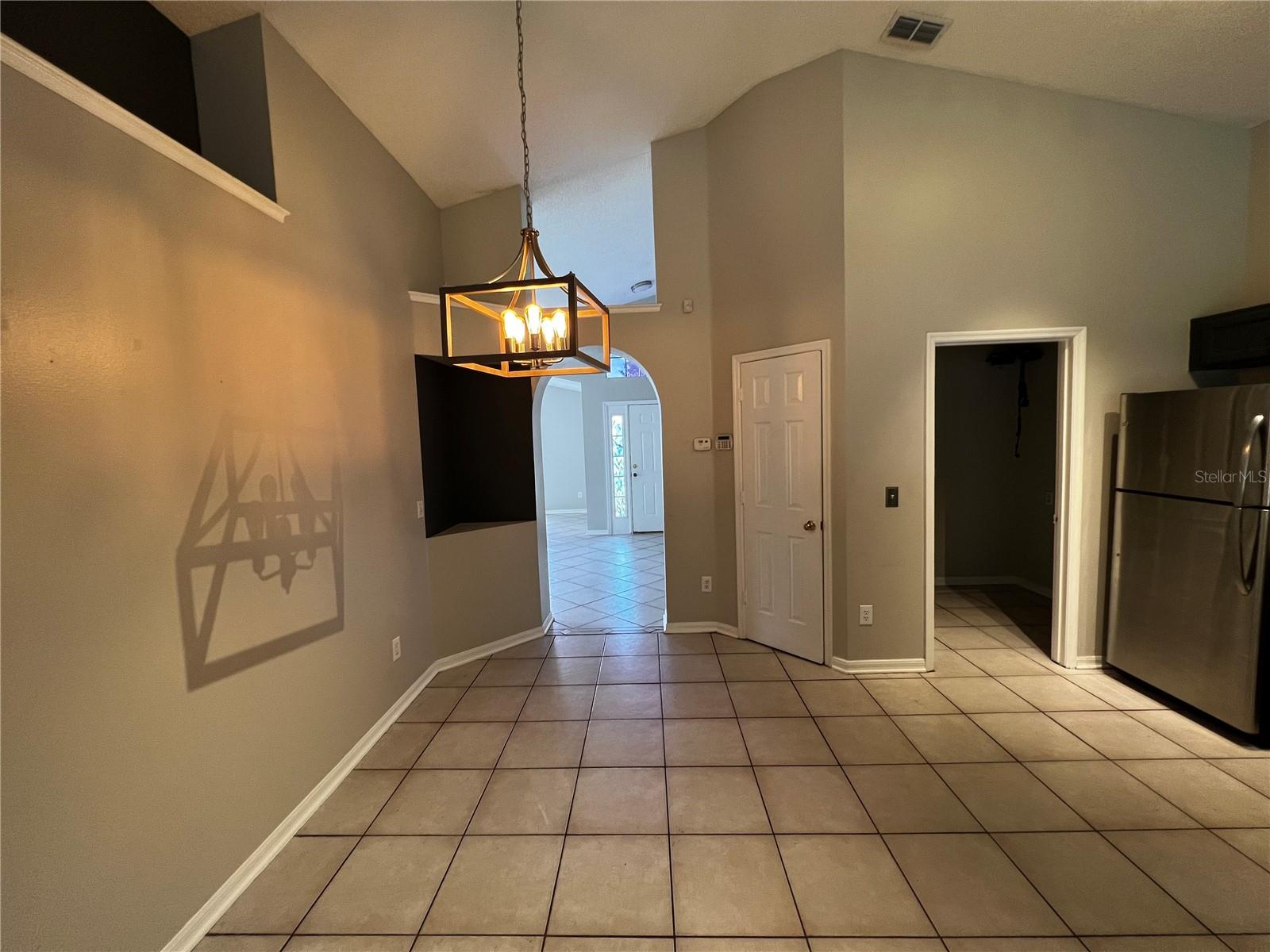 Image 6 of 18 For 2486 Shelby Circle