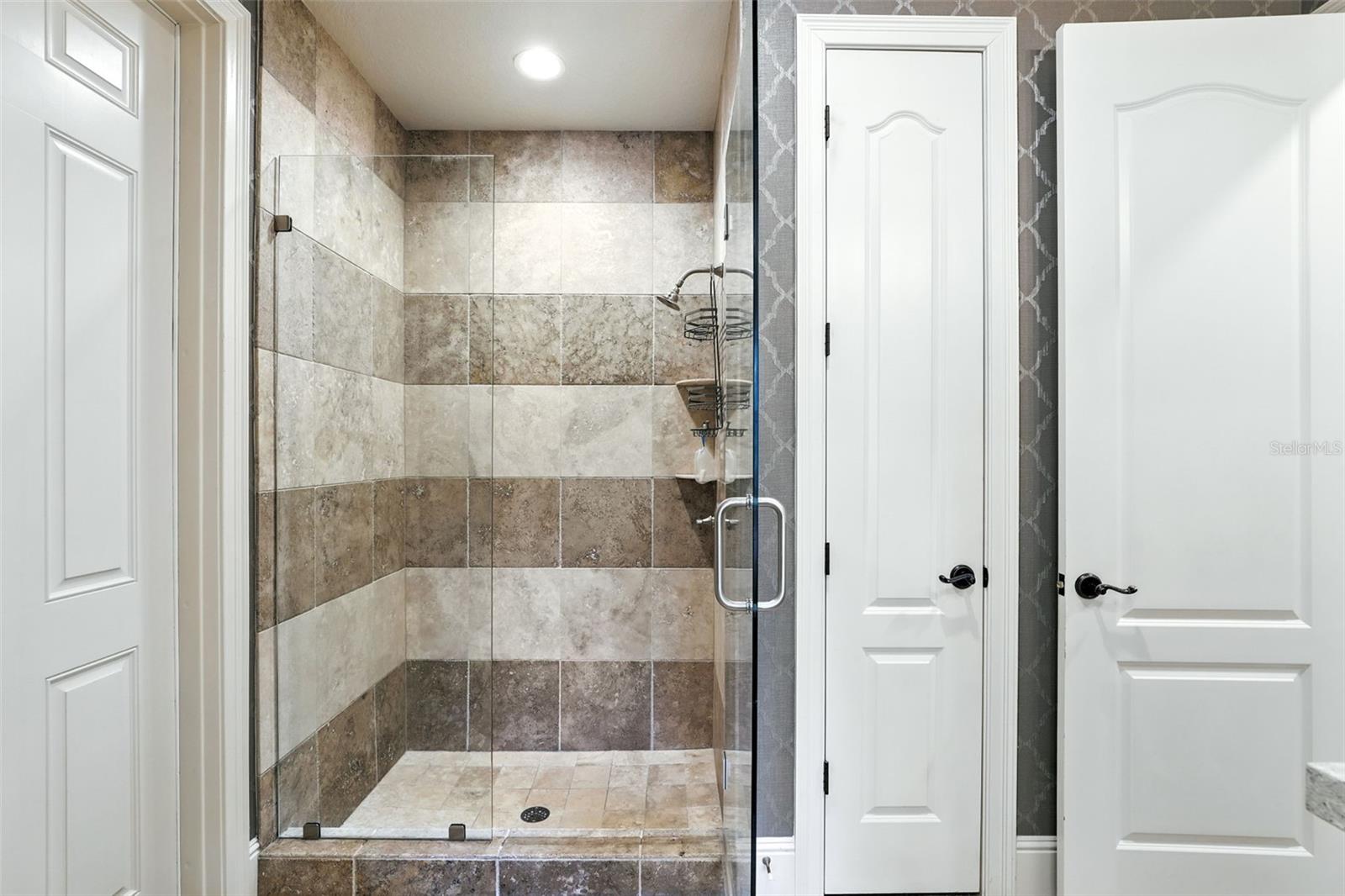 Image 33 of 68 For 1445 Holts Grove