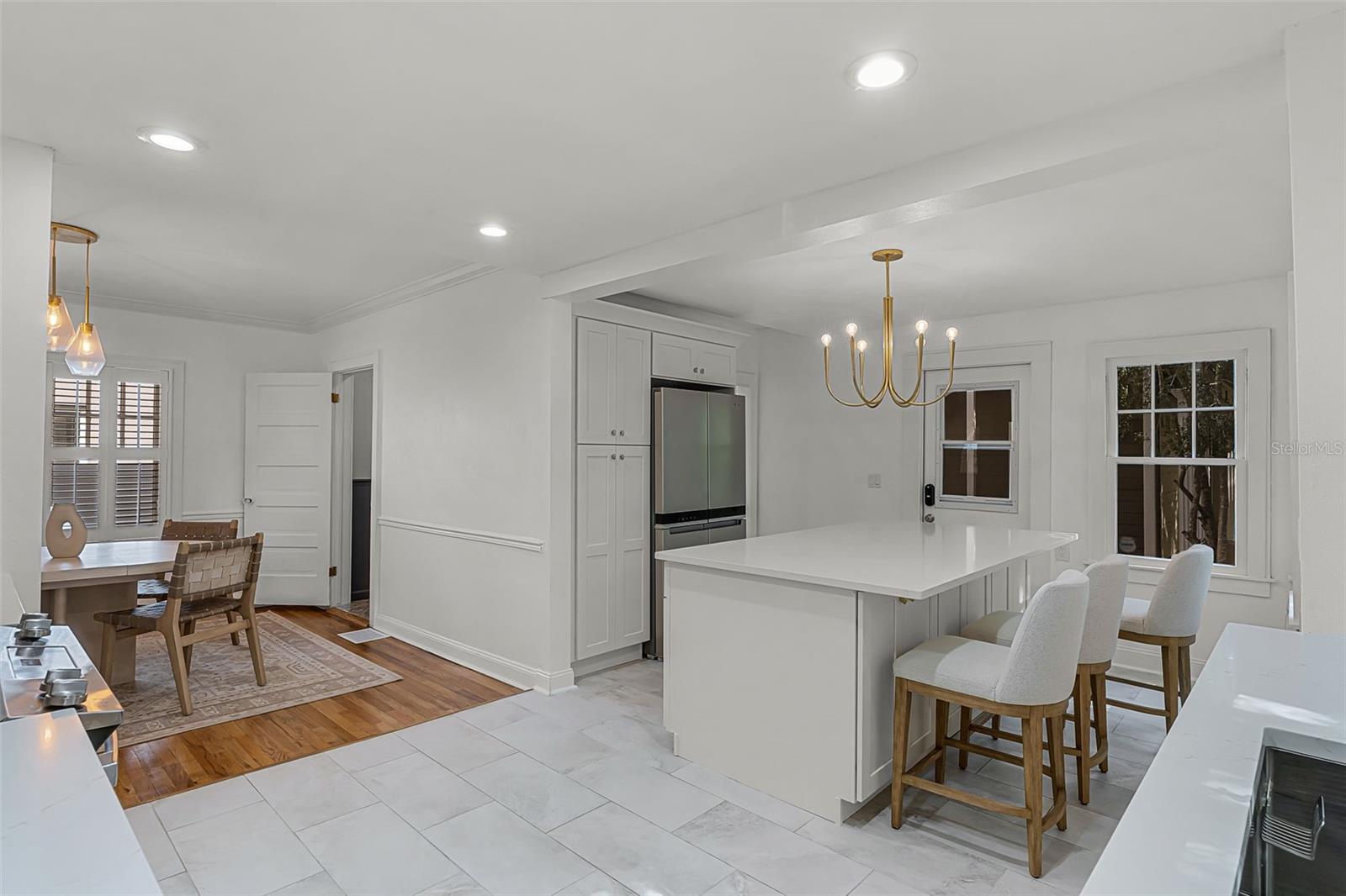 Image 14 of 48 For 11 Harvard Street